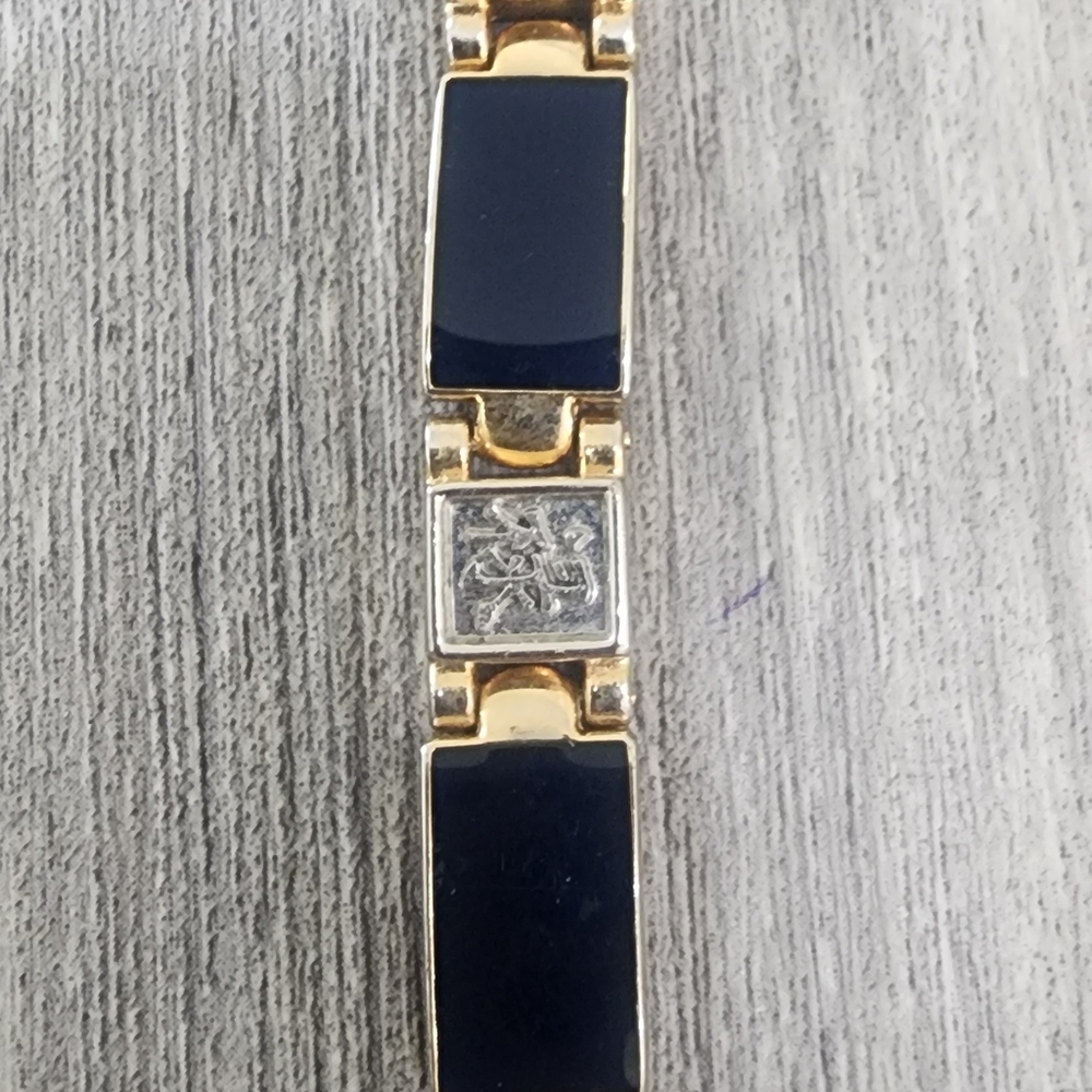 Elegant Gold Tone and Black Women's Bracelet - Picture 3 of 6